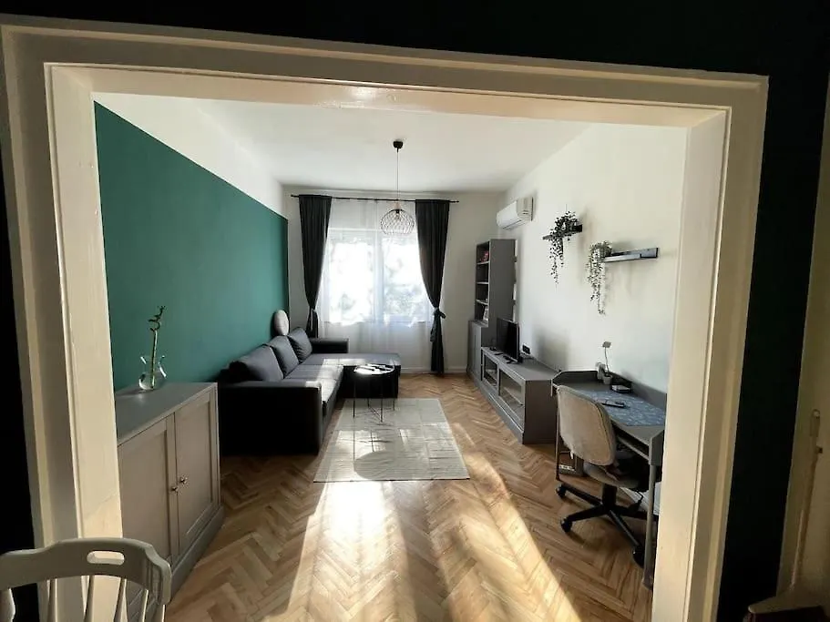 Green Flat Sofia Historic Center Appartement